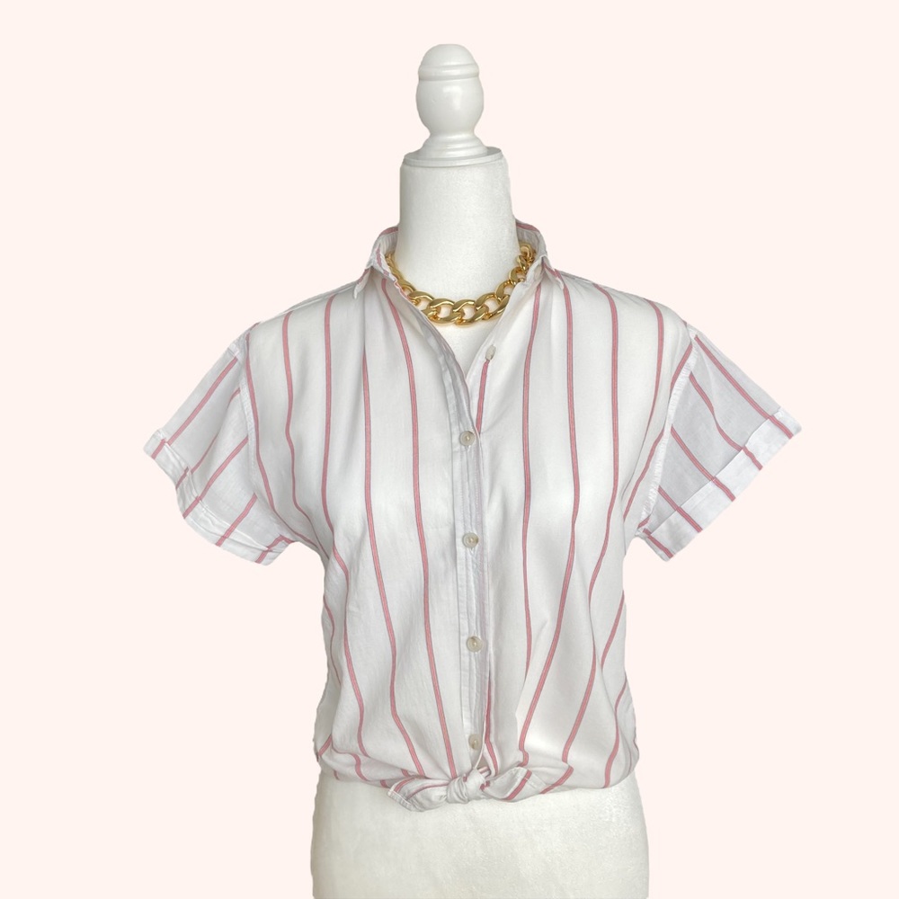 Universal Thread | Women’s short sleeve button up top - Sz XS